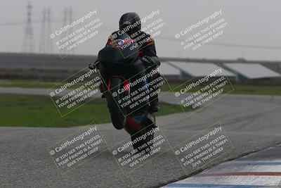 media/Nov-30-2025-TrackDaz (Sun) [[d8b22663df]]/A Group/Session 4 (Wheelie Bump)/